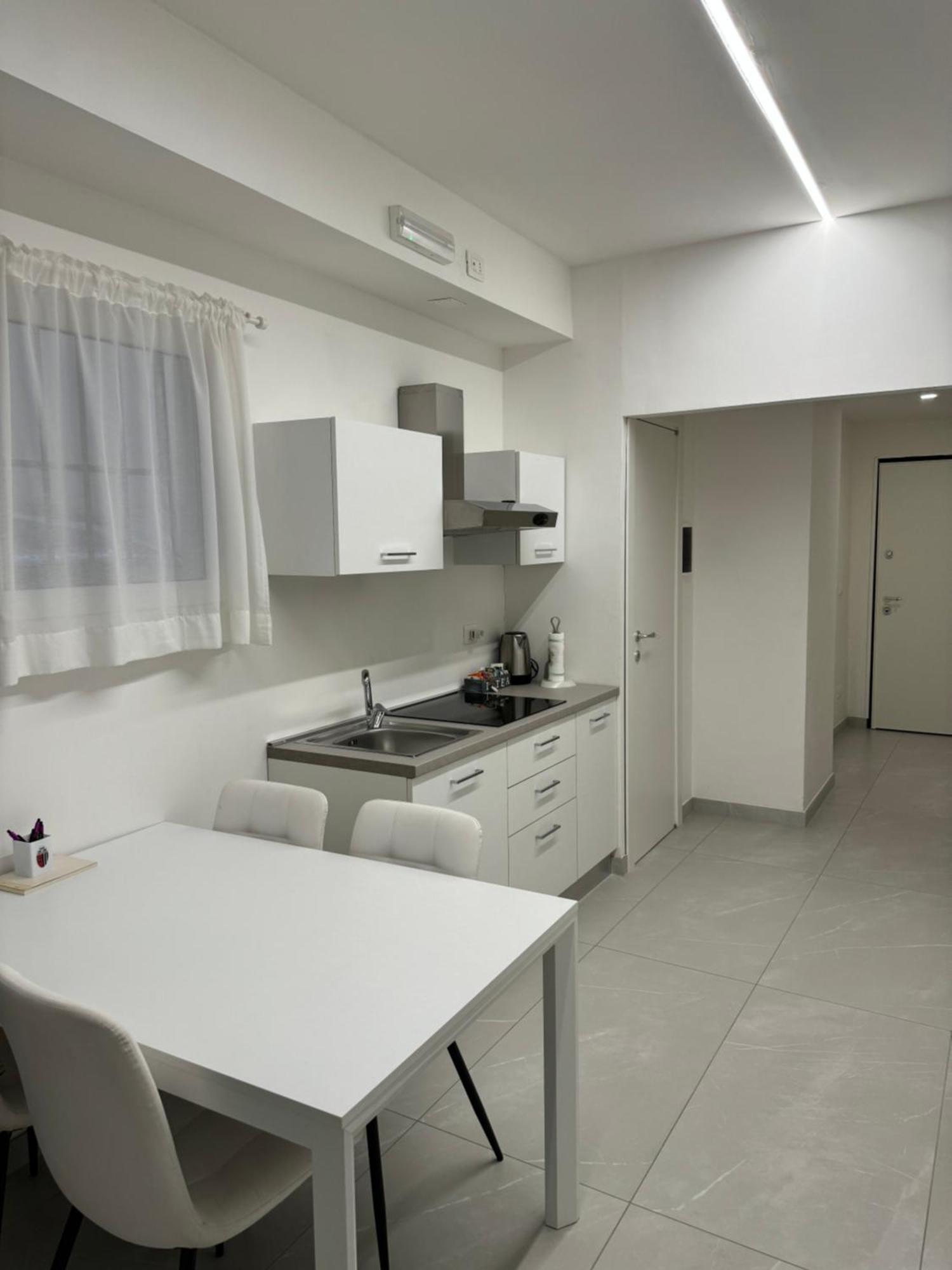 Re House Suite & Deluxe Apartament Ascoli Piceno Exteriör bild