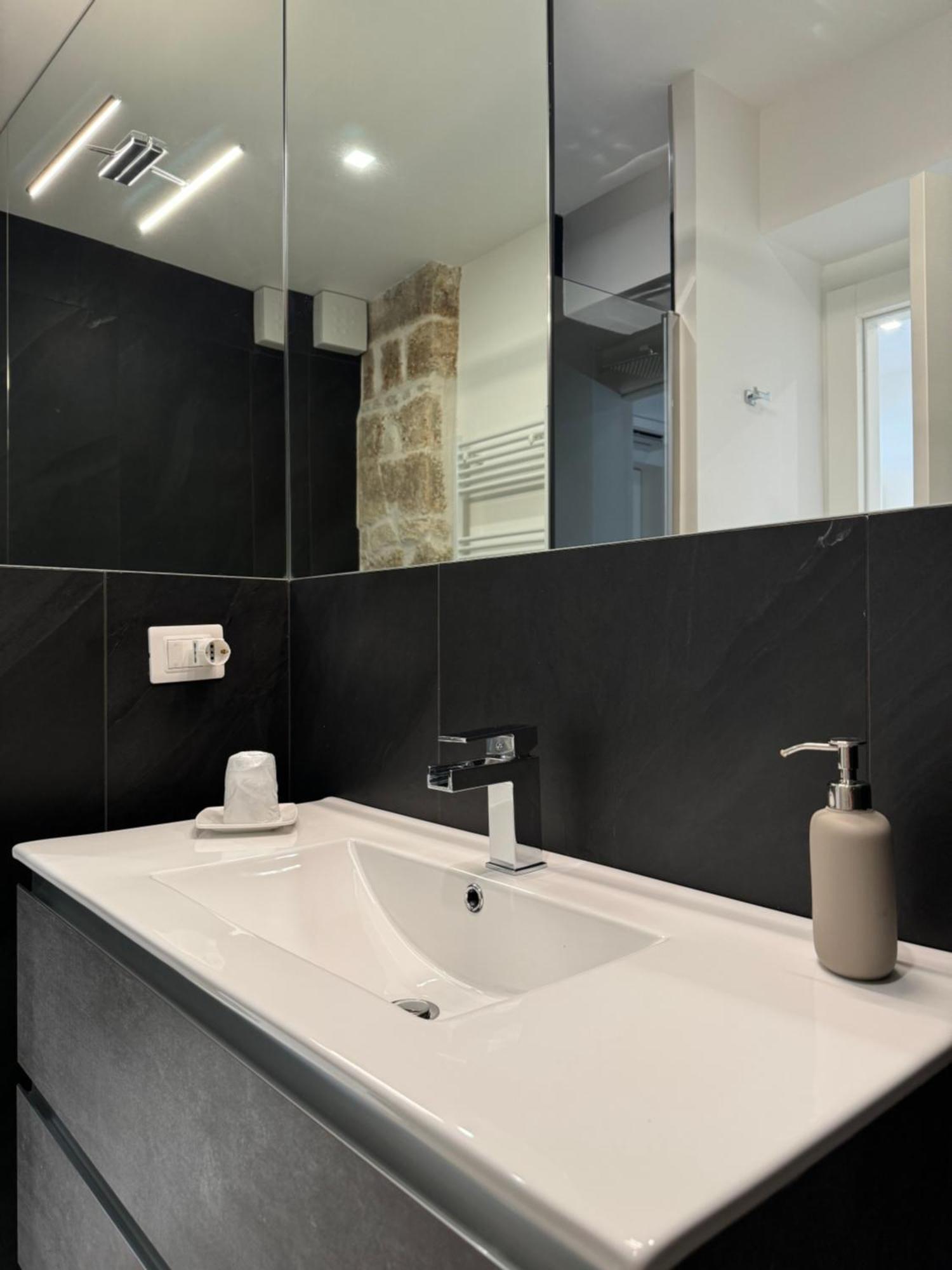 Re House Suite & Deluxe Apartament Ascoli Piceno Exteriör bild